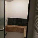 Privatzimmer Hagen ホームステイ *