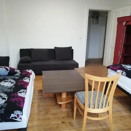 Privatzimmer Hagen ホームステイ