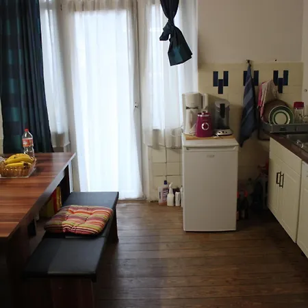 Privatzimmer Hagen ホームステイ *